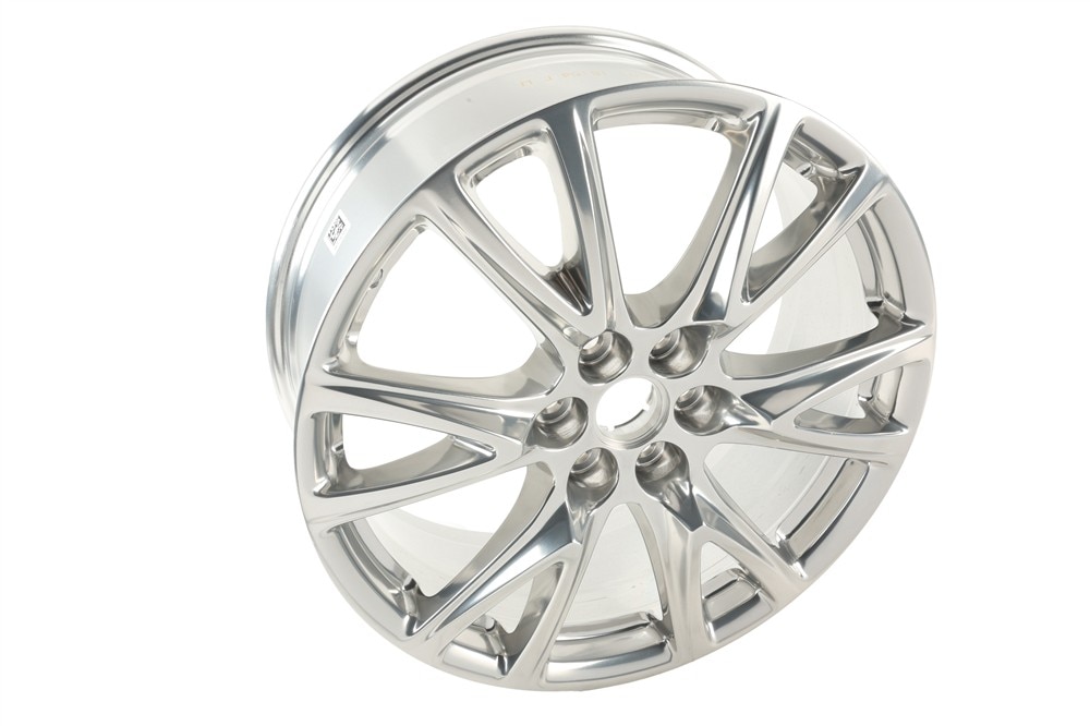 GM Genuine Parts 20x8.0in Aluminum Front and Rear Wheel