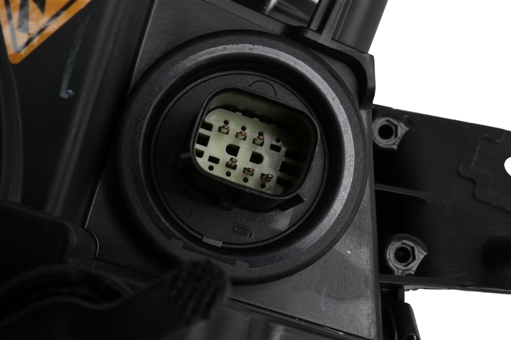 GM Genuine Parts HID Driver Side Headlamp | 84364823 | GM Parts