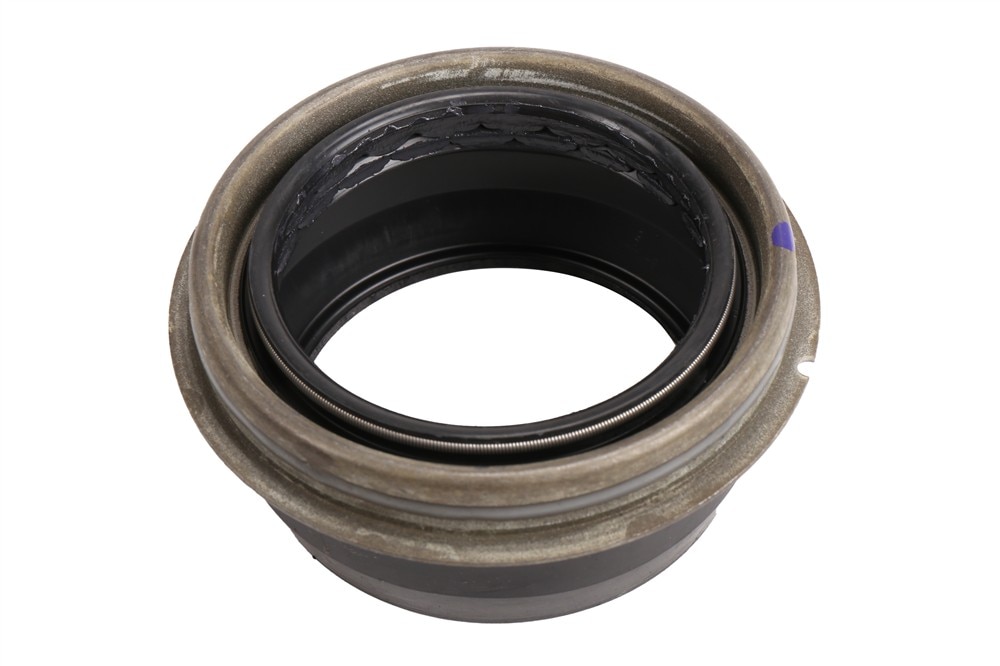 GM Genuine Parts Transfer Case Rear Output Shaft Seal