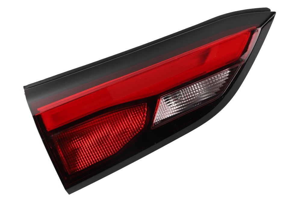 GM Genuine Parts Driver Side Rear Closure Signal Lamp