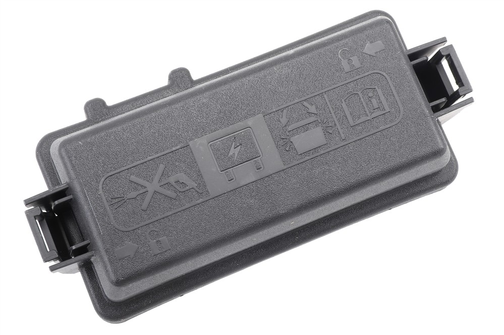 GM Genuine Parts Junction Block Cover