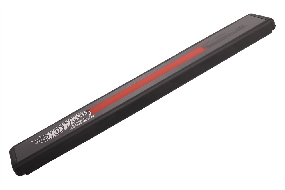 GM Genuine Parts Front Passenger Side Door Sill Trim Plate