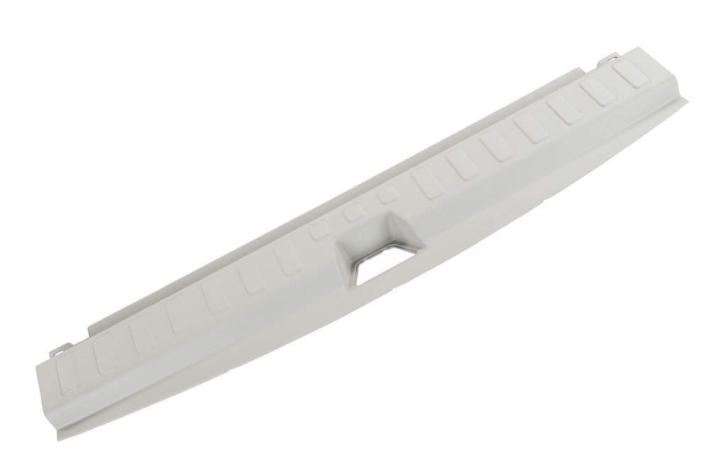 GM Genuine Parts Platinum Liftgate Sill Garnish Molding