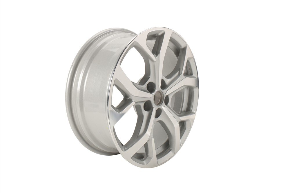 GM Genuine Parts Silver and Umber 17x7.0in Aluminum Front and Rear Wheel
