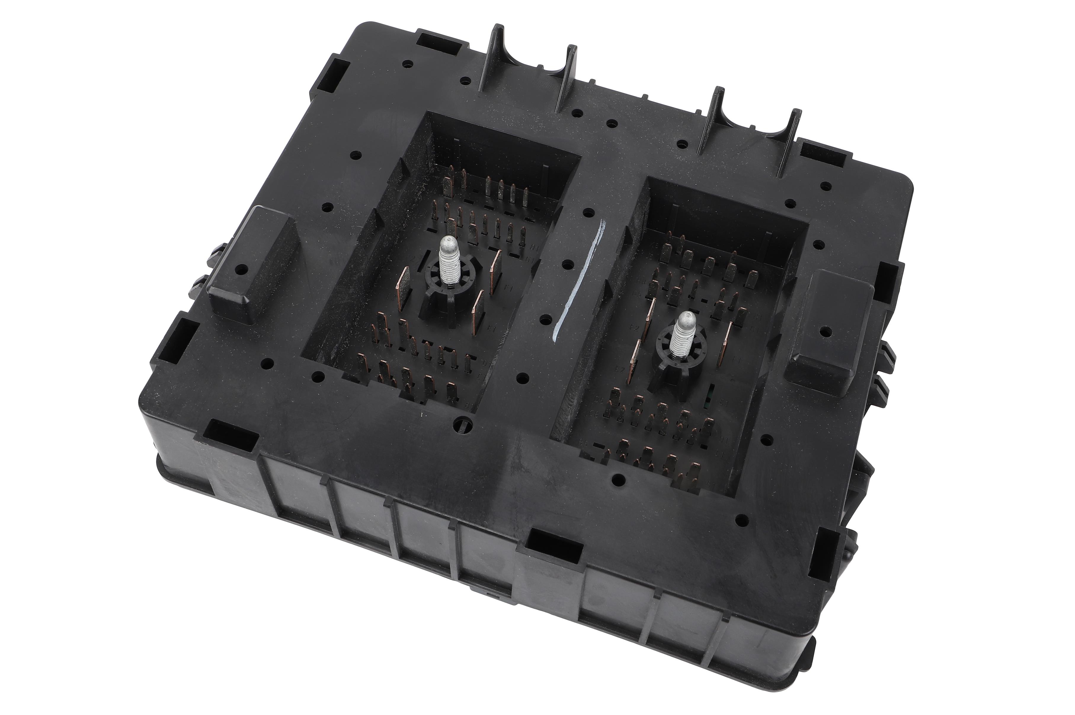 GMC GM Genuine Parts Body Wiring Harness Junction Block