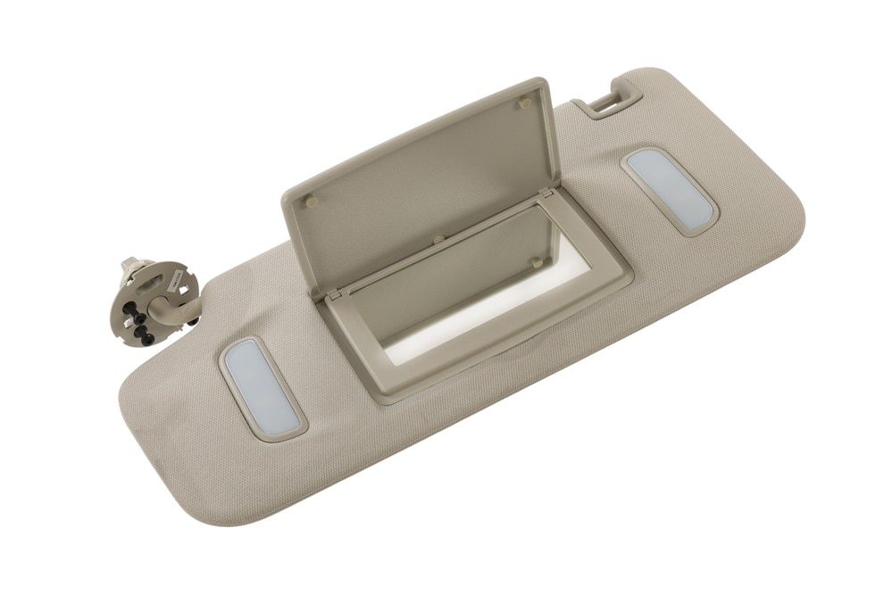 GM Genuine Parts Platinum Driver Side Sunshade Mirror Lamp