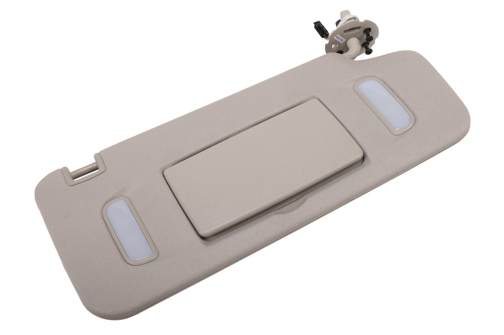 GM Genuine Parts Platinum Passenger Side Sunshade Mirror Lamp