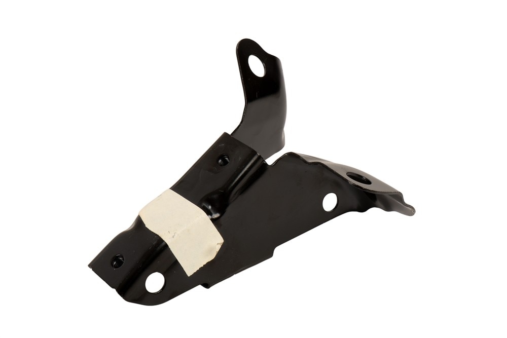GM Genuine Parts Driver Side Radiator Support Bracket