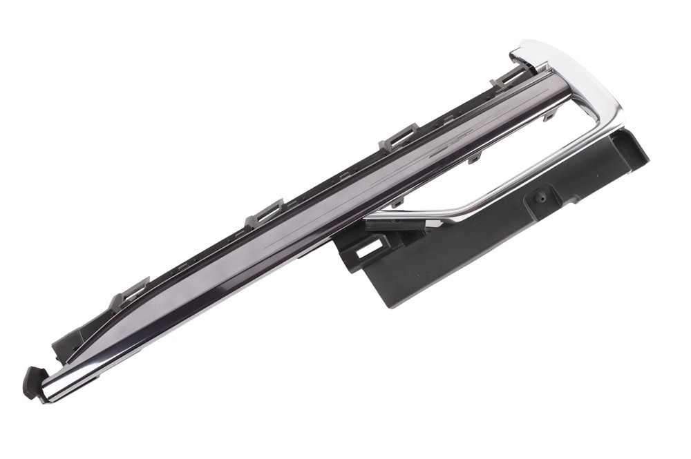 GM Genuine Parts Frontier Crest Passenger Side Instrument Panel Trim Plate Applique
