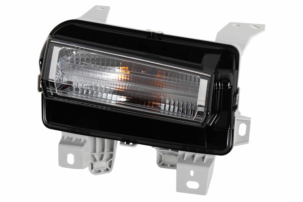 GM Genuine Parts Front Driver Side Turn Signal Lamp