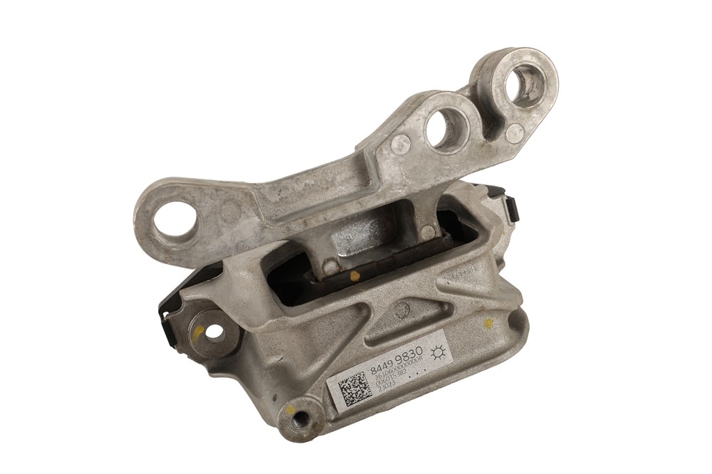GM Genuine Parts Engine Mount