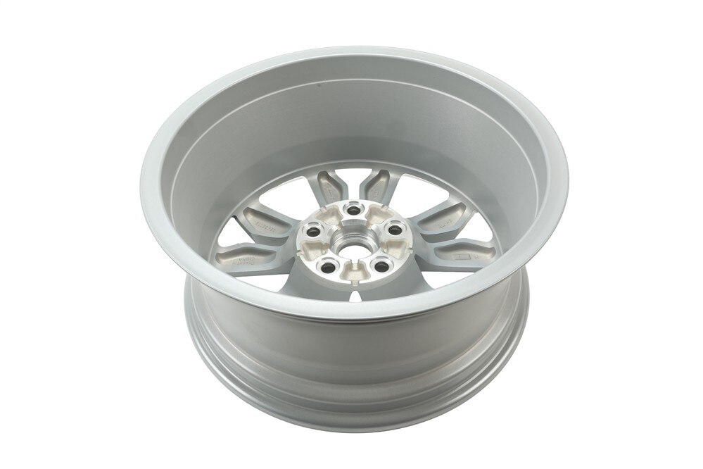 GM Genuine Parts 18x8in Aluminum Wheel | 84507698 | GM Parts