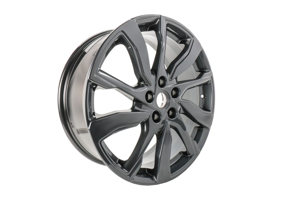 GM Genuine Parts 19x7.5in Aluminum Front and Rear Wheel