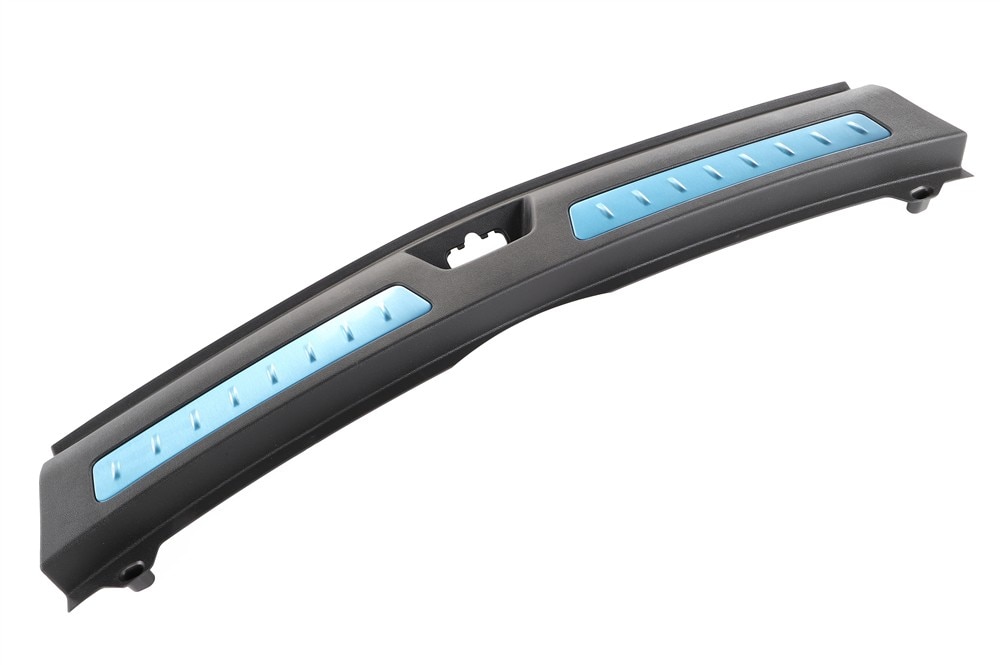 GM Genuine Parts Black Liftgate Sill Garnish Molding
