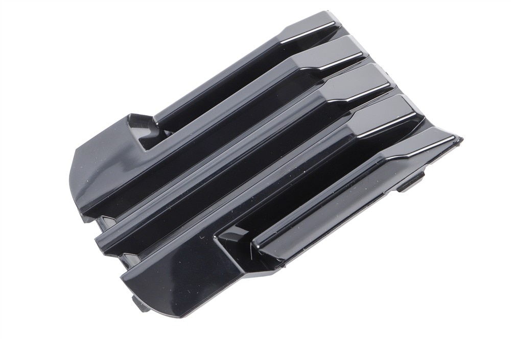 GM Genuine Parts Front Fog Lamp Opening Cover