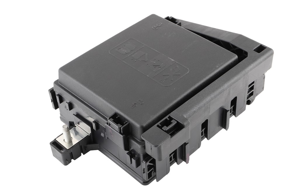 GM Genuine Parts Engine Wiring Harness Junction Block (Programming Required)