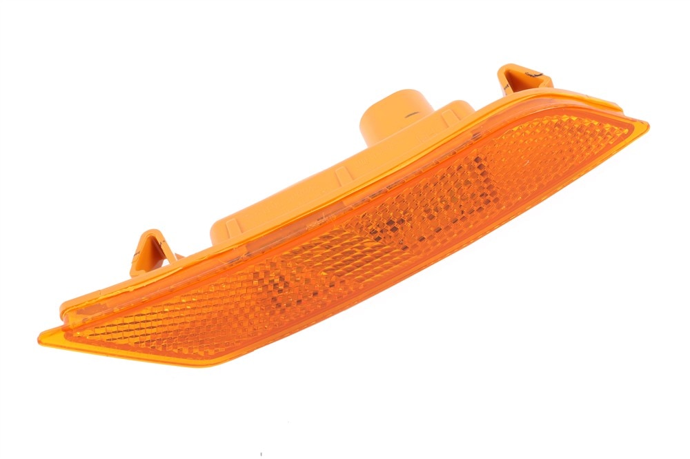 GM Genuine Parts Front Driver Side Marker Lamp