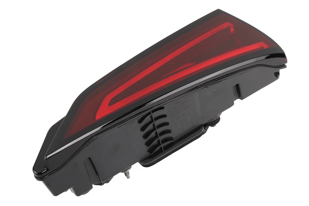 GM Genuine Parts LED Driver Side Rear Closure Signal Lamp