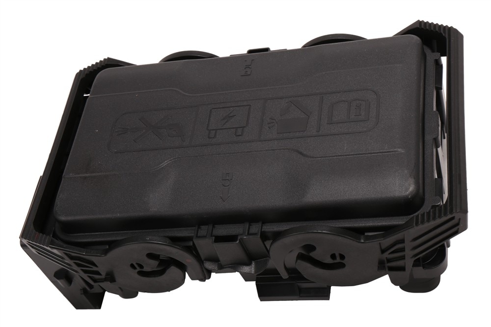 GM Genuine Parts Engine Wiring Harness Junction Block (Programming Required)