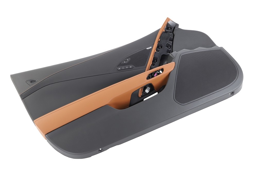 GM Genuine Parts Kalahari Front Driver Side Door Trim