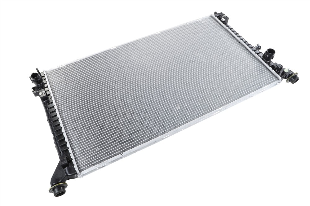 GM Genuine Parts Engine Radiator