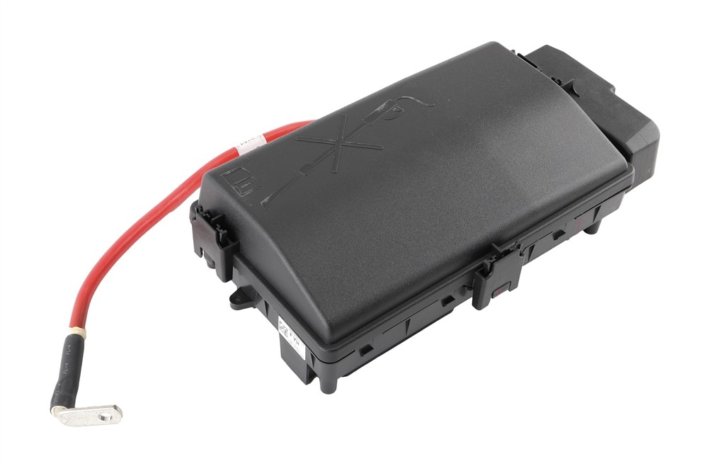 GM Genuine Parts Engine Wiring Harness Junction Block