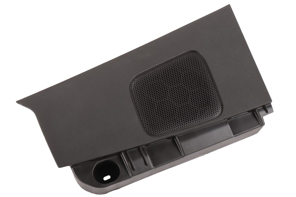 GM Genuine Parts Very Dark Atmosphere Driver Side Body Rear Corner Upper Garnish Molding