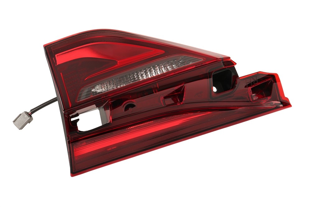 GM Genuine Parts Passenger Side Rear Closure Signal Lamp