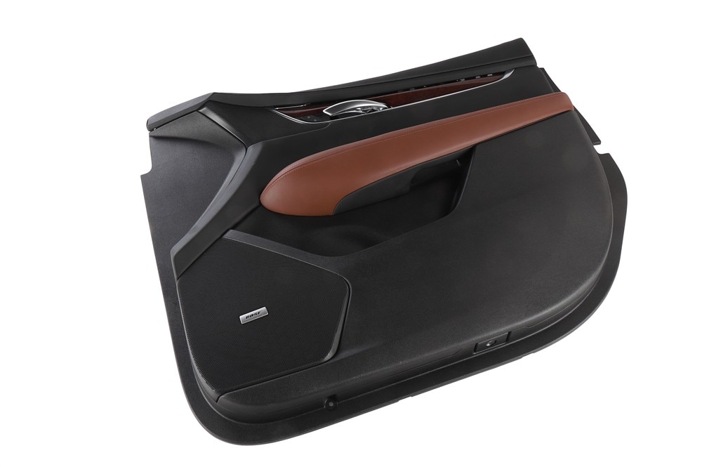 GM Genuine Parts Black Front Passenger Side Door Trim