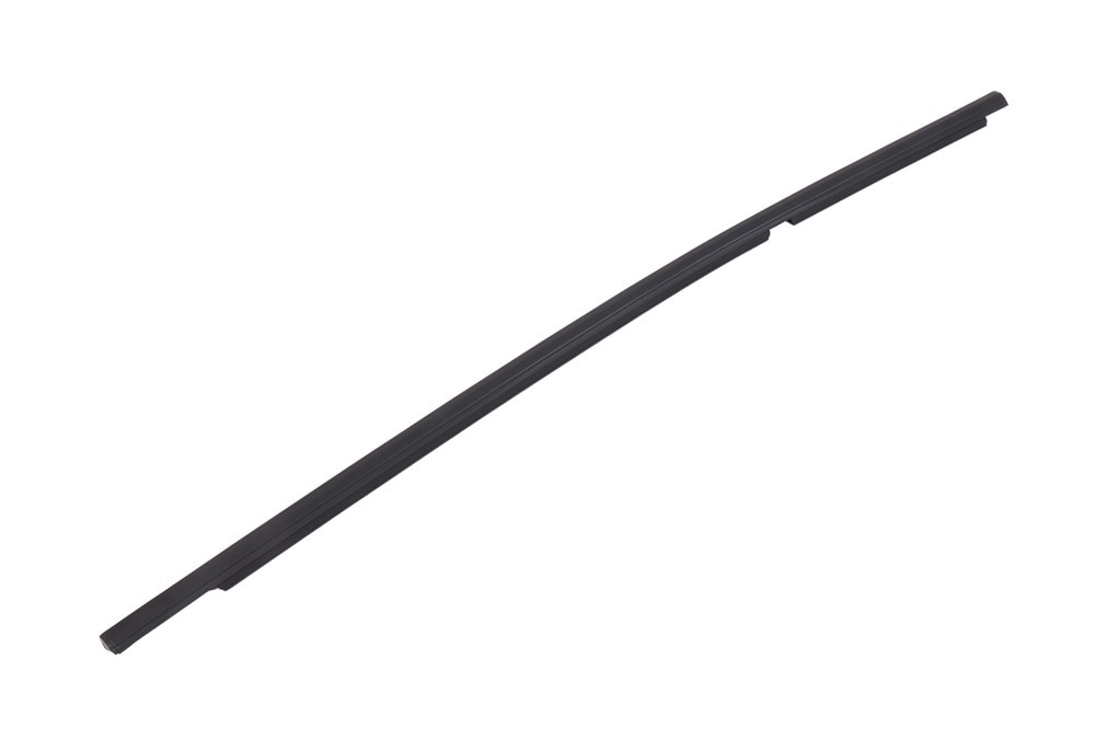GM Genuine Parts Rear Passenger Side Door Window Belt Reveal Molding