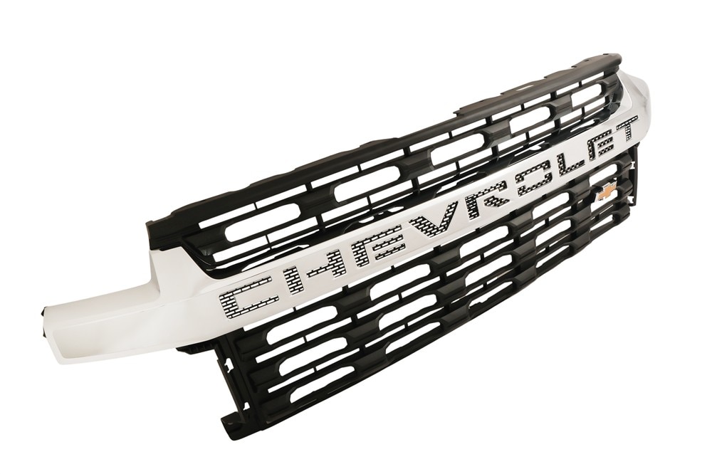 GM Genuine Parts Bright Chrome Front Grille