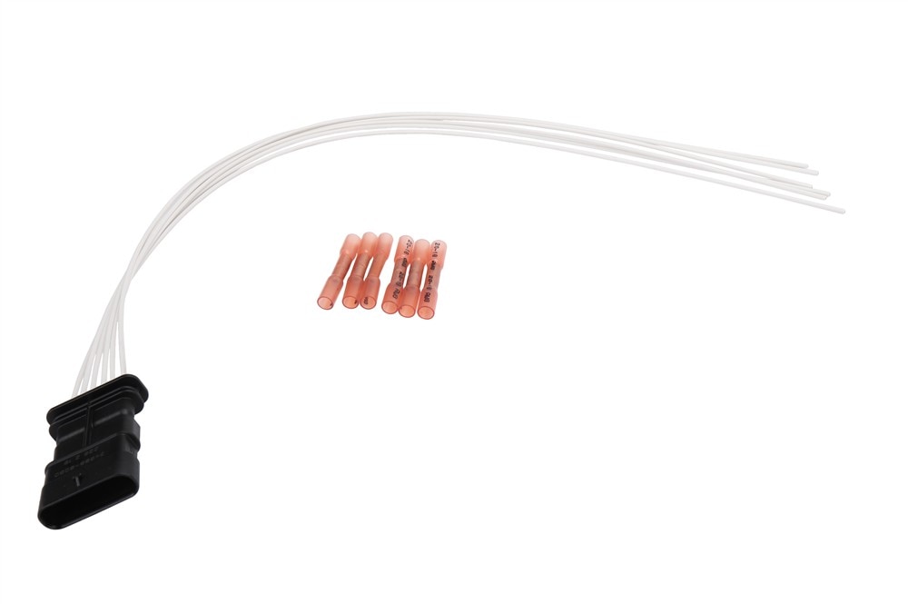 GM Genuine Parts Body Wiring Harness Connector