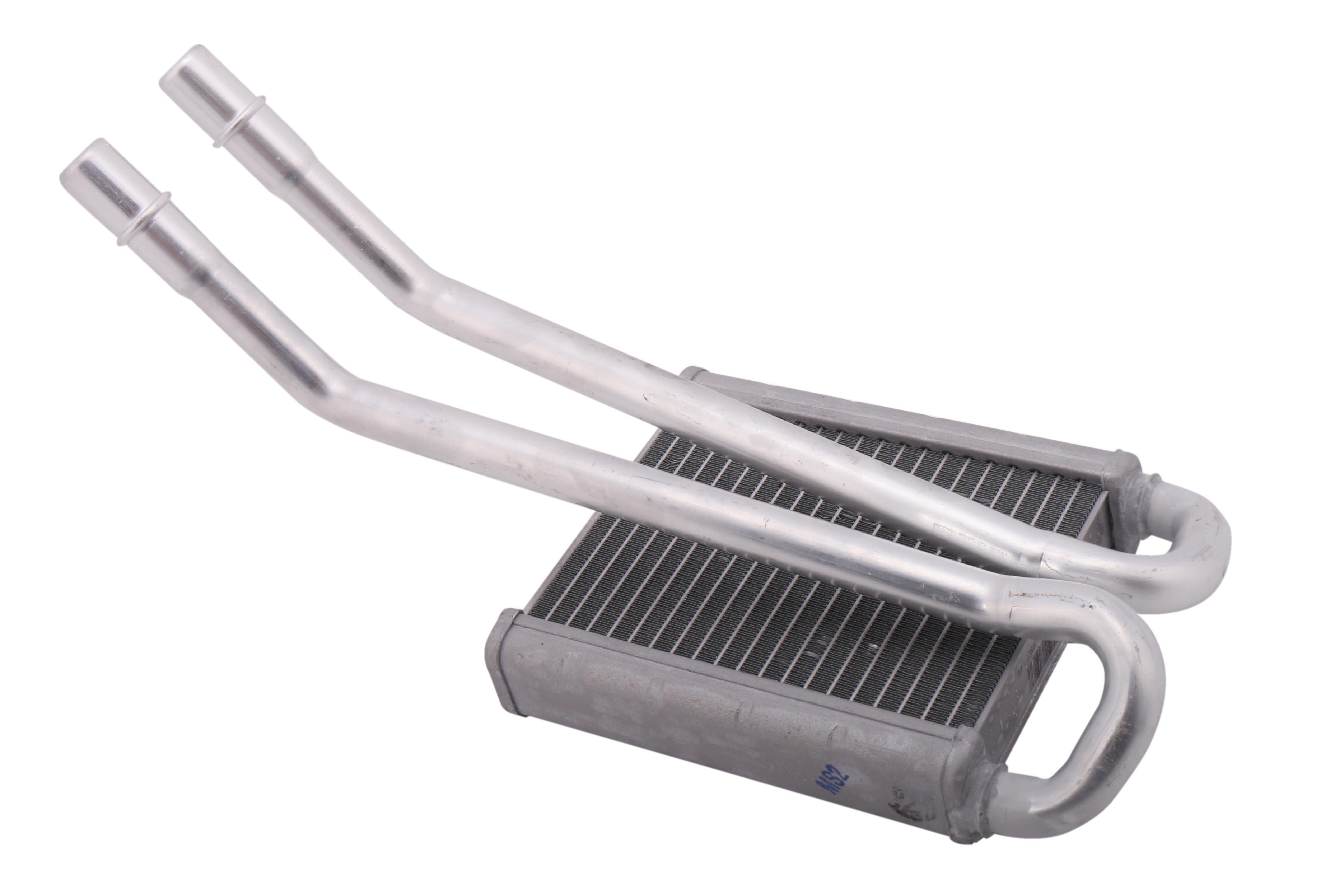 ピロシキ GM Genuine Parts Auxiliary Heater Core | 84689022 | GM Parts