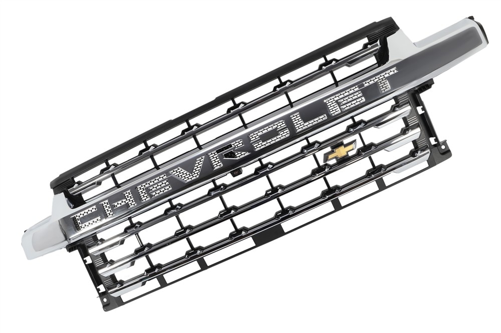 GM Genuine Parts Bright Chrome Front Grille