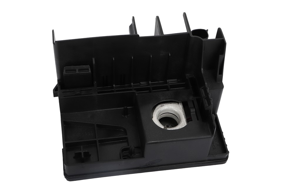 GM Genuine Parts Battery Distribution Engine Compartment Fuse Block