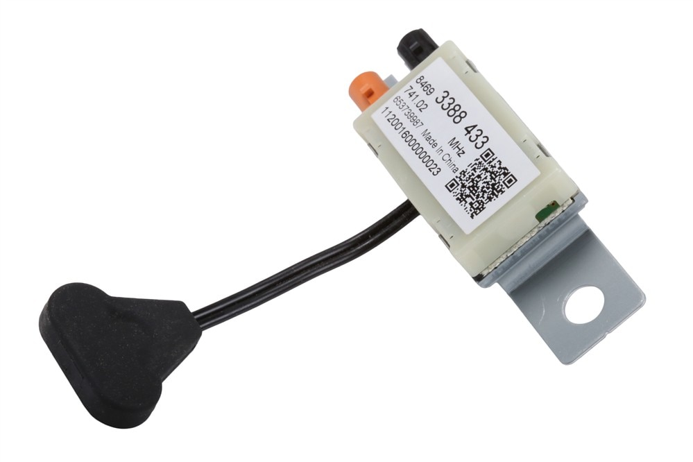 GM Genuine Parts Radio Antenna Amplifier (Programming Required)
