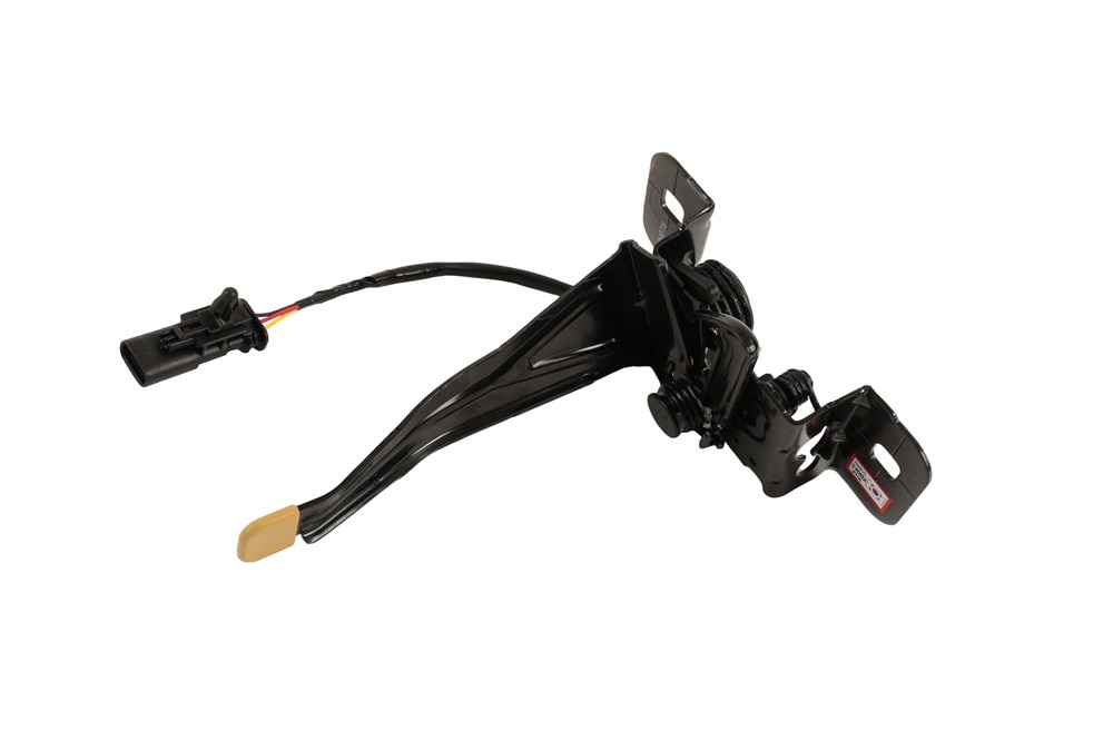 GM Genuine Parts Hood Primary and Secondary Latch | 84693736 | GM