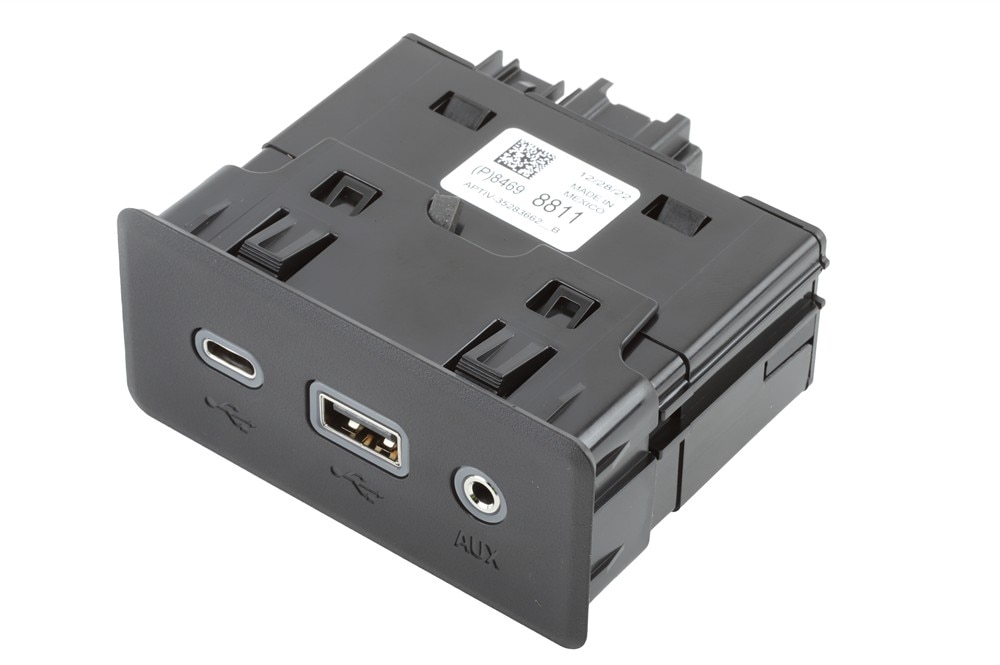 GM Genuine Parts Jet Black Audio Player and USB Receptacle