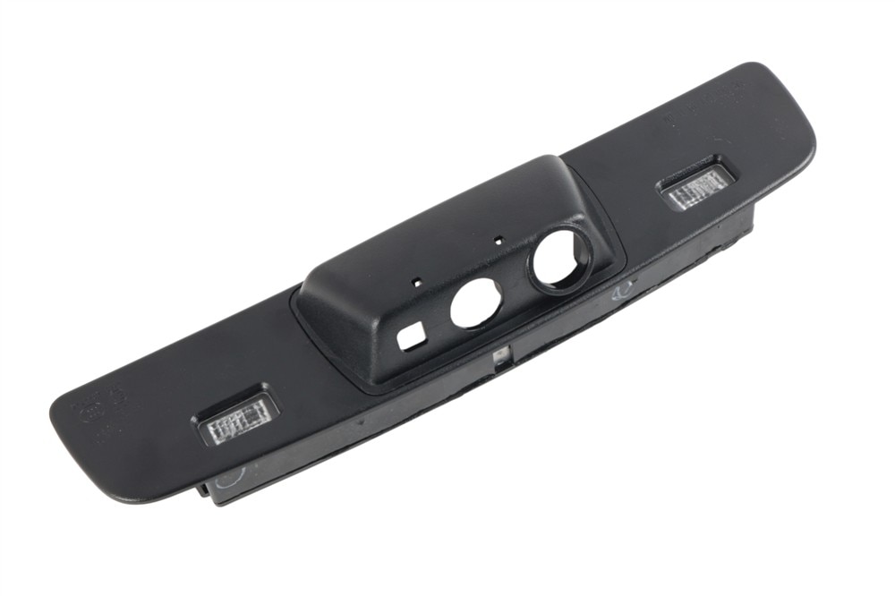 GM Genuine Parts LED Rear License Plate Lamp