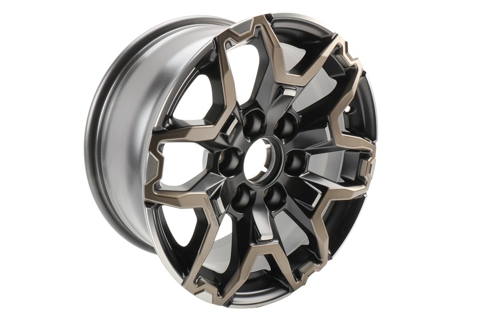 GM Genuine Parts 17x8.0in Aluminum Front and Rear Wheel