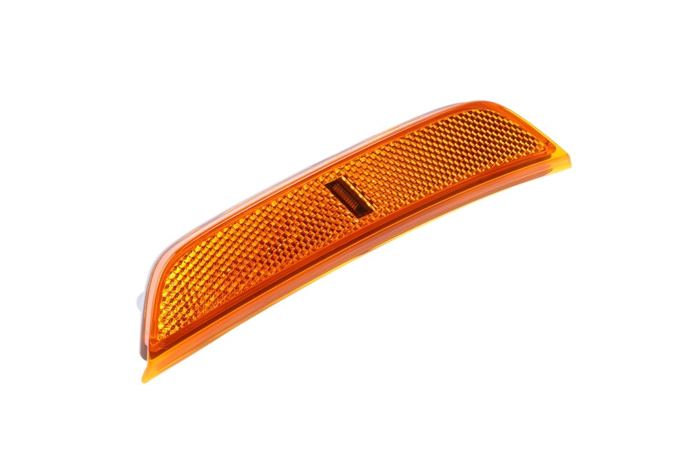 GM Genuine Parts Front Driver Side Marker Lamp