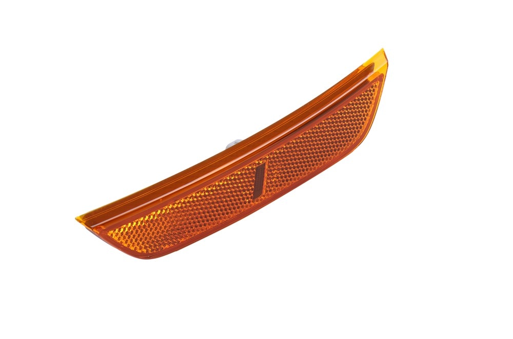 GM Genuine Parts Front Passenger Side Marker Lamp