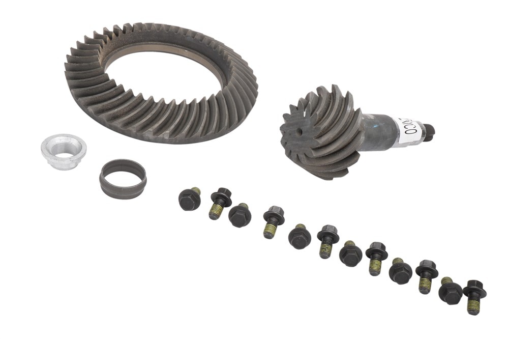 GM Genuine Parts 3.23 Ratio Differential Ring and Pinion Gear Kit