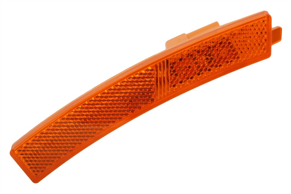 GM Genuine Parts LED Front Passenger Side Marker Lamp