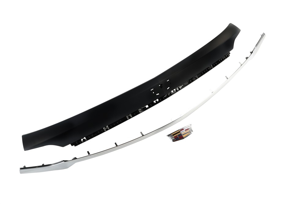 GM Genuine Parts Rear Closure Center With License Plate Lamp Applique