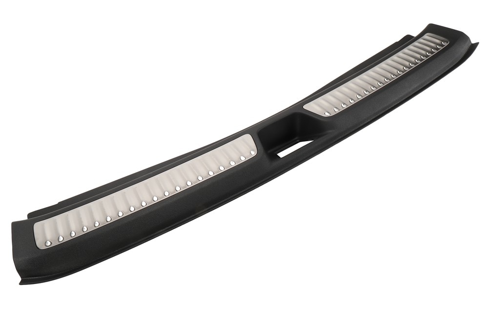 GM Genuine Parts Black Liftgate Sill Garnish Molding