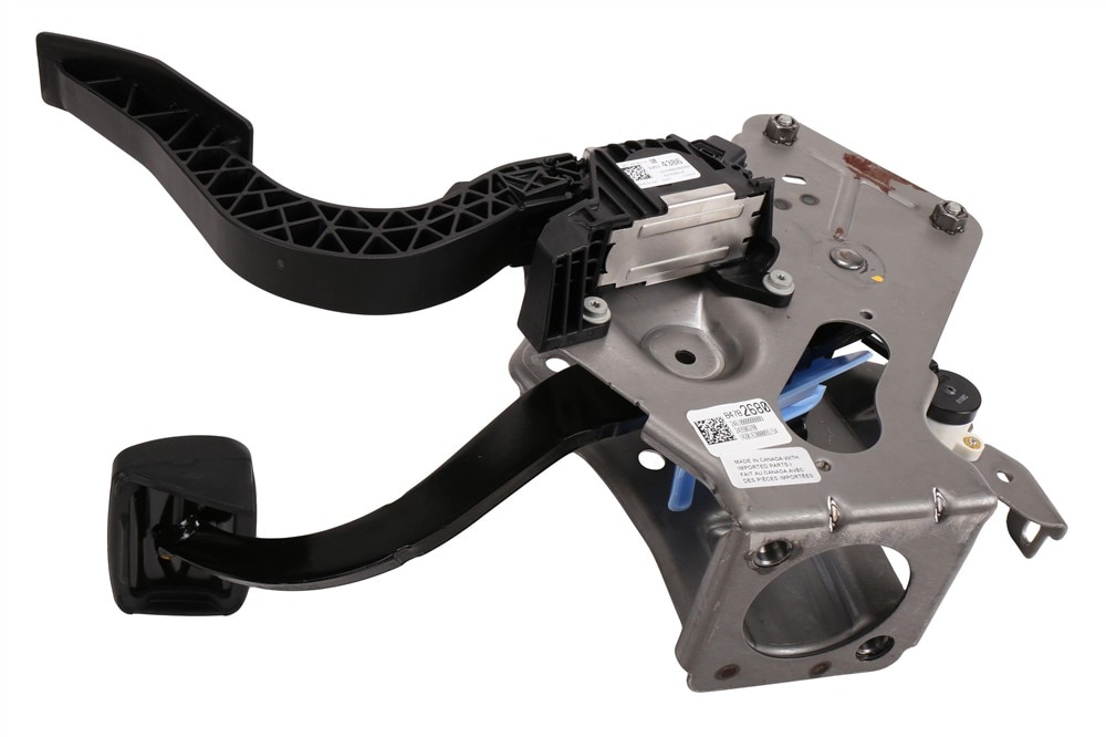 GM Genuine Parts Brake and Accelerator Pedal