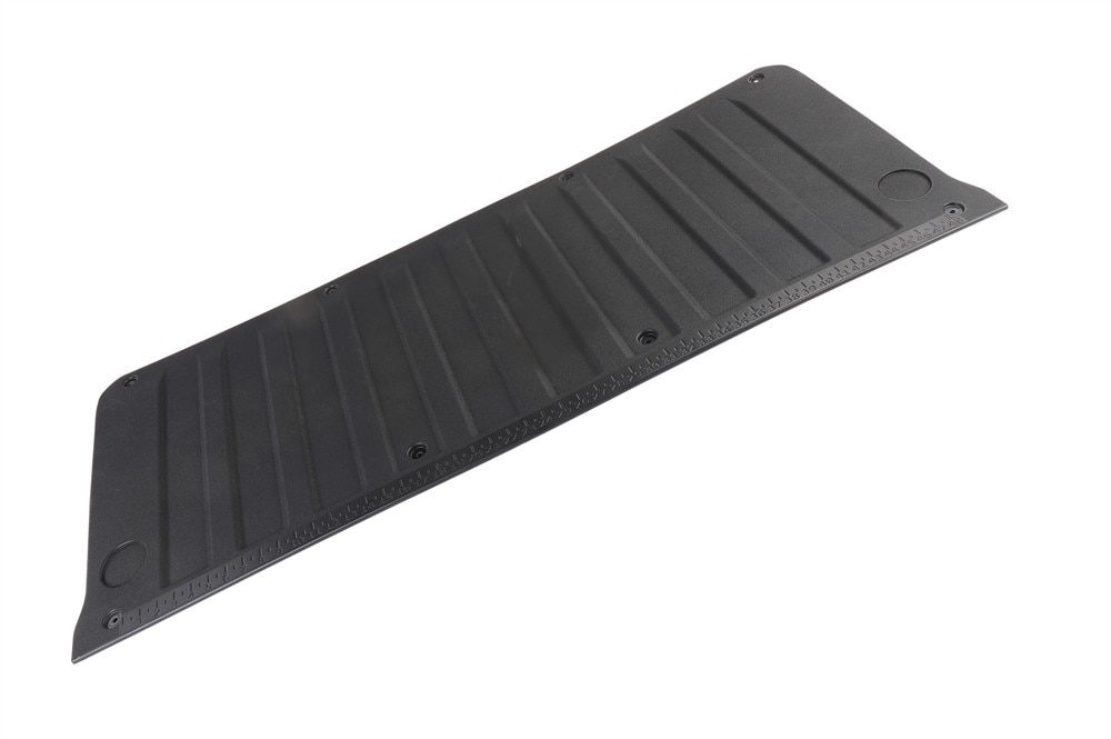 GM Genuine Parts Pickup Box Tailgate Access Hole Cover
