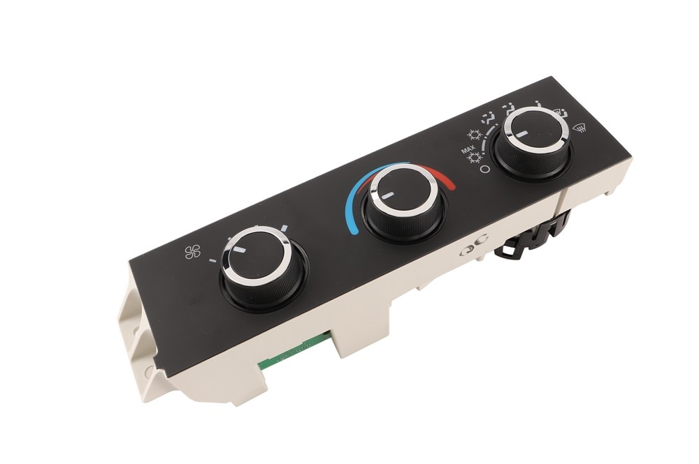 GM Genuine Parts Heater and Air Conditioning Control | 84793087