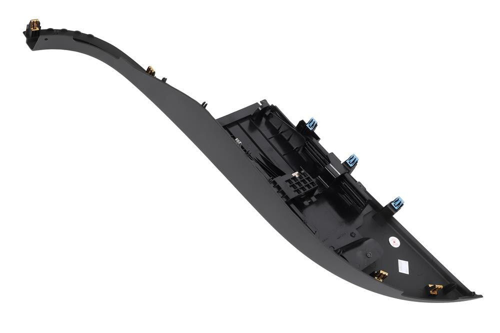 GMページです。 GM Genuine Parts Black Passenger Side Quarter Upper Trim Panel